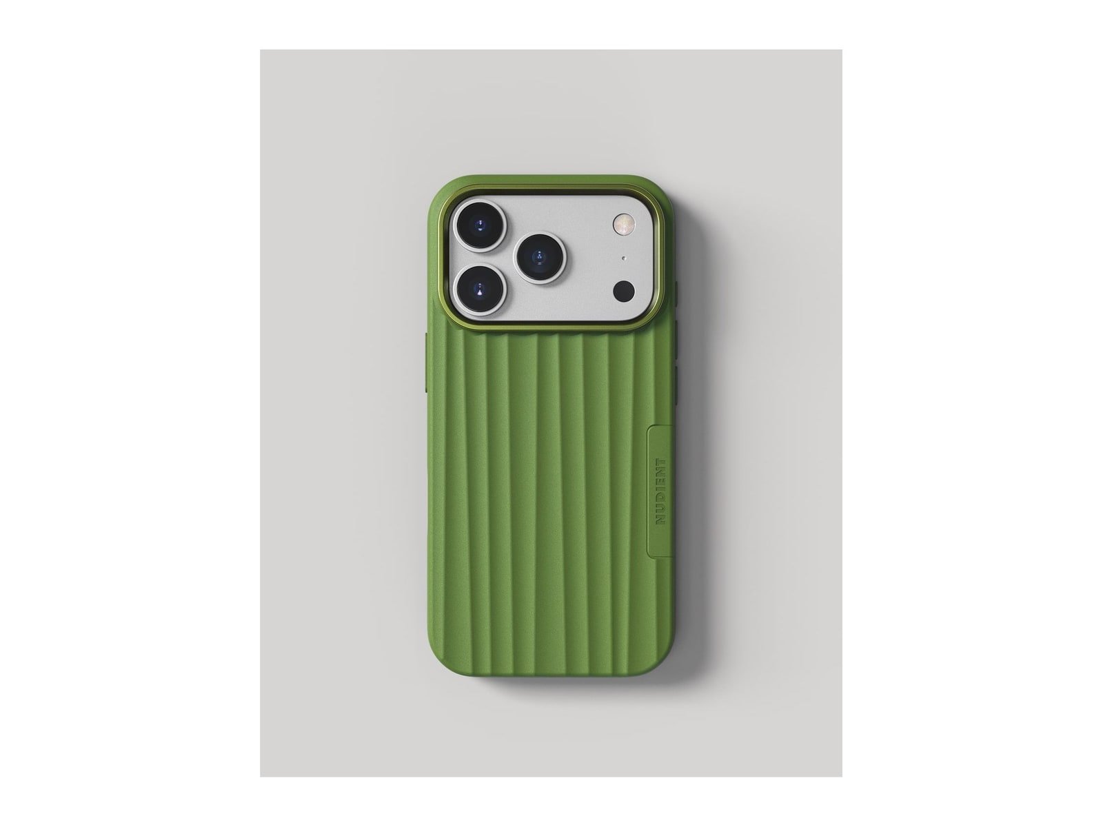 Nudient - Bold Case with MagSafe for iPhone 17 Pro - Khaki