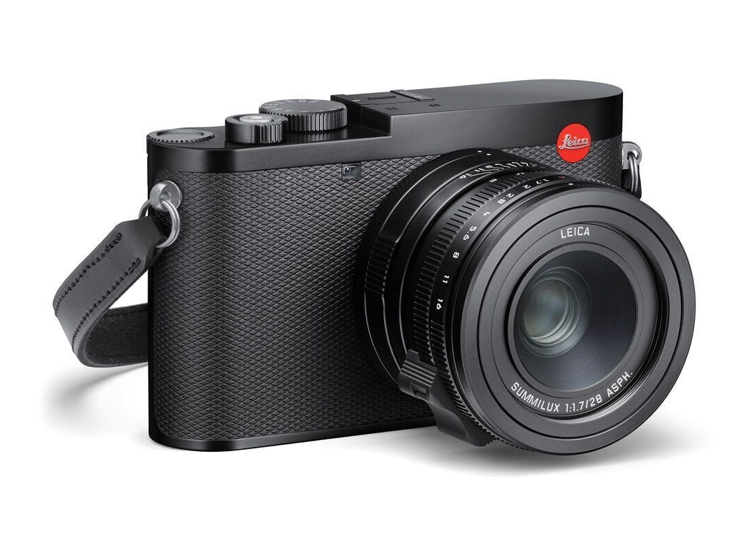 Leica - Q3 Compact & Point-and-Shoot - Black