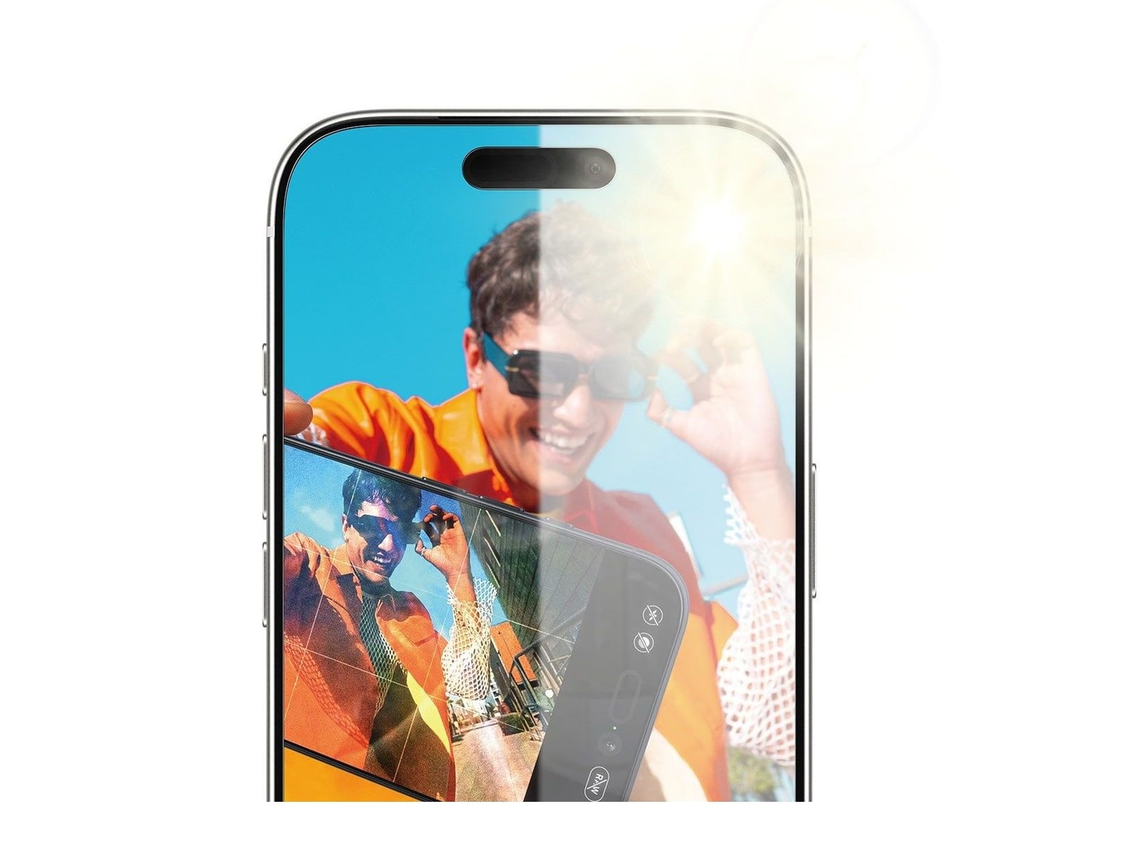 PanzerGlass - Anti-Reflective Armor Screen Protector iPhone 17 Pro w. EasyAligner