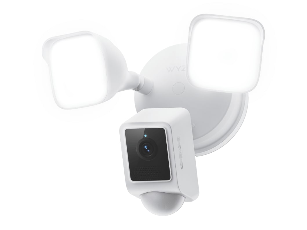 Wyze - Cam Floodlight v2 White Security Cameras